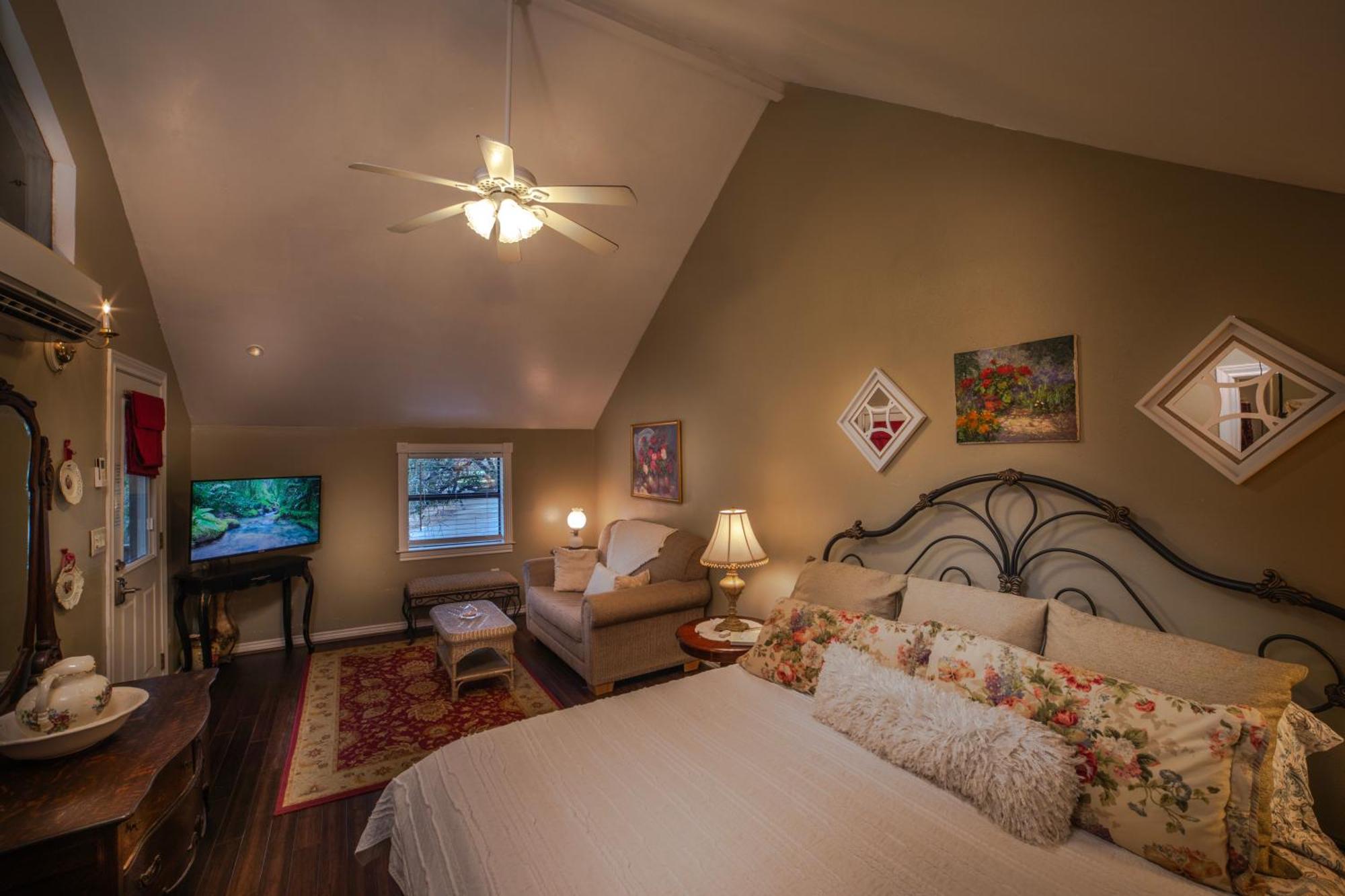 Bed And Breakfast On White Rock Creek Waco Dış mekan fotoğraf