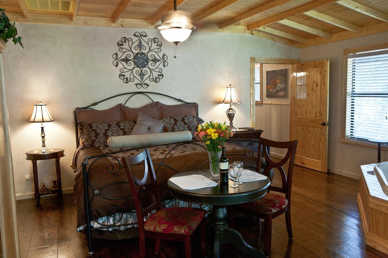 Bed And Breakfast On White Rock Creek Waco Dış mekan fotoğraf